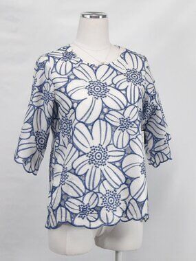 52seven Blue Floral Embroidered Top Medium